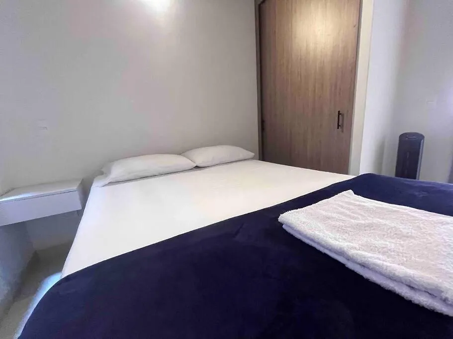 Apartamento En Laureles-Estadio Medellin Apartment
